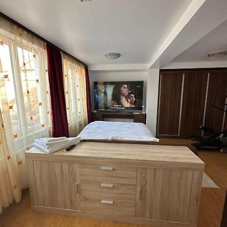 Brasov Place Villa Luaran gambar