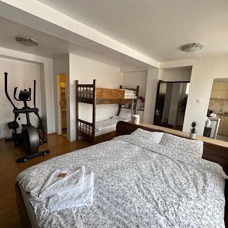 Brasov Place Villa Luaran gambar