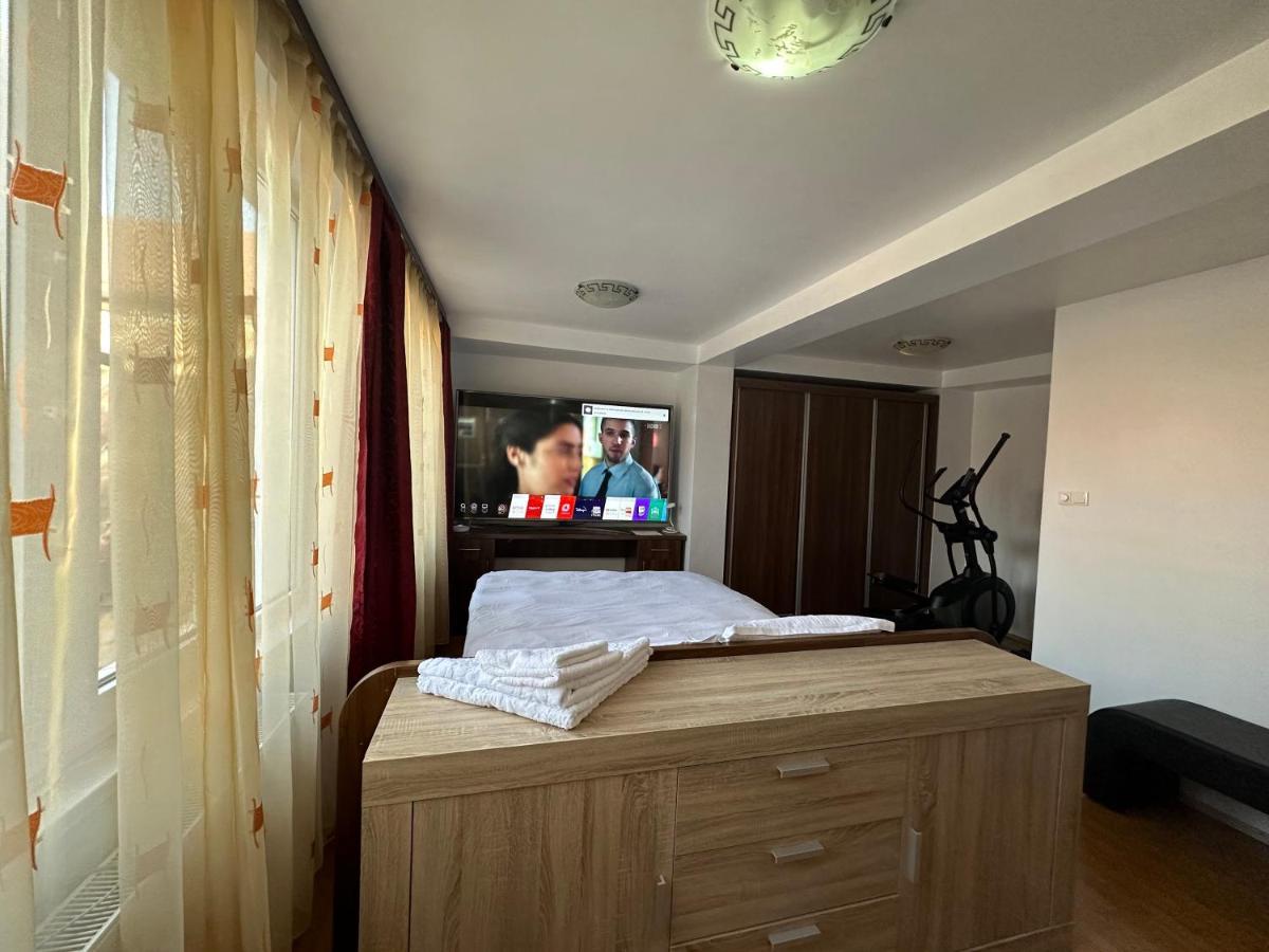 Brasov Place Villa Luaran gambar