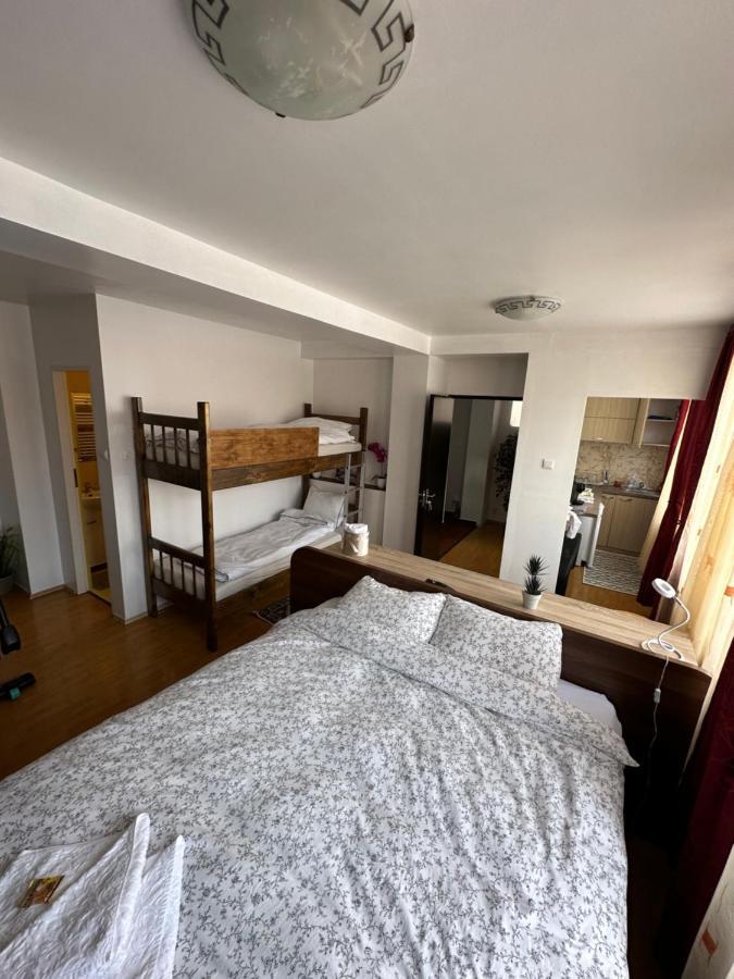 Brasov Place Villa Luaran gambar